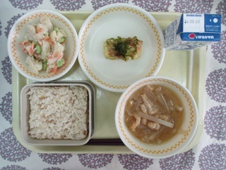 4月27日の学校給食（中学校献立）