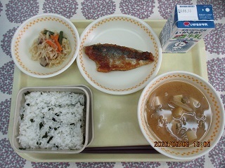 5月8日の学校給食（中学校献立）