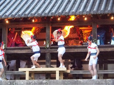 往馬大社と火祭り